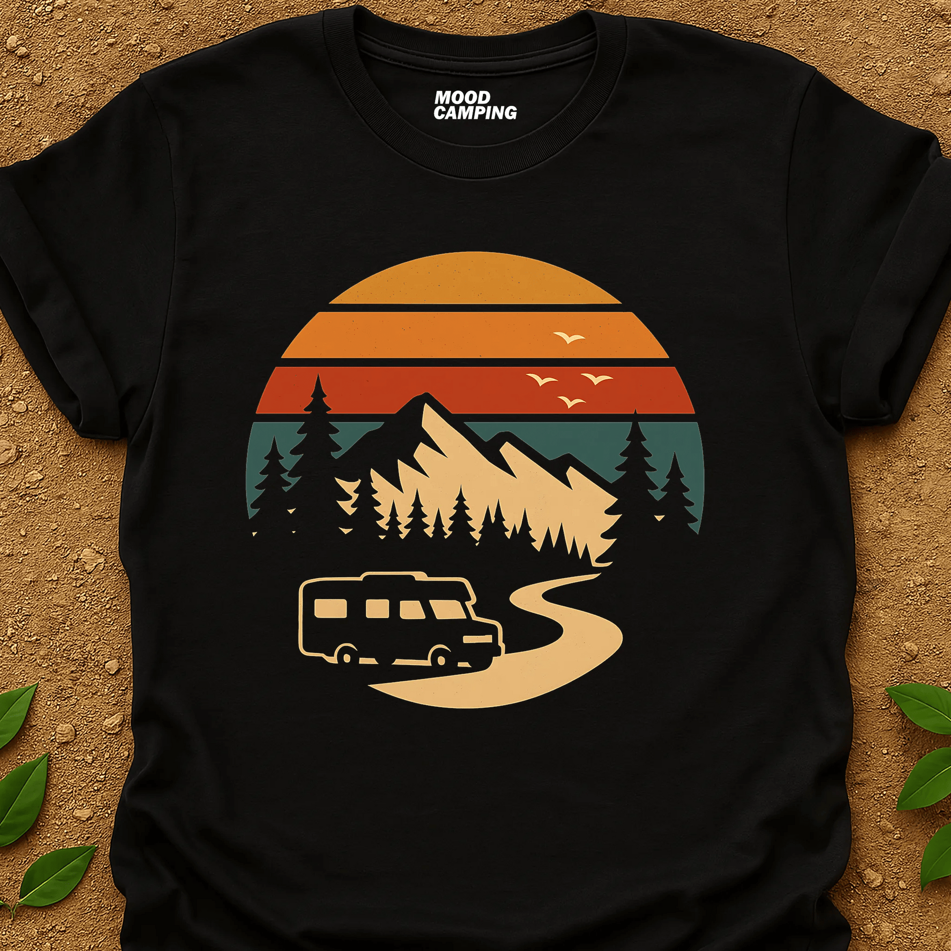 Retro Horizon T-Shirt - Mood Camping